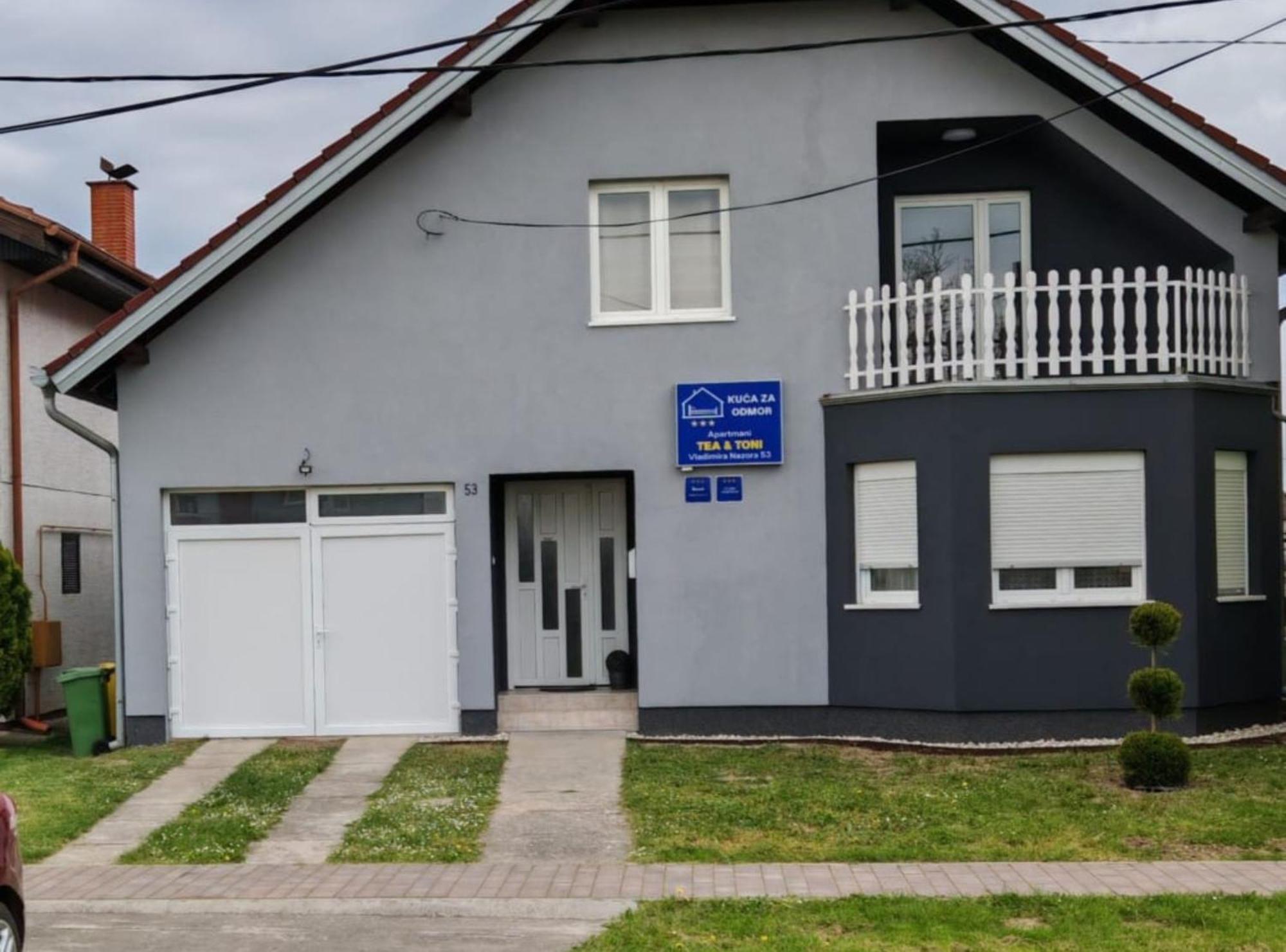 Apartmani Tea I Toni Gradiste Экстерьер фото